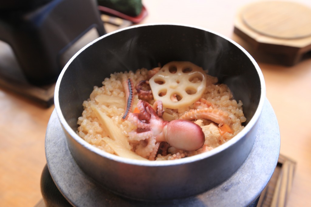 タコ釜飯