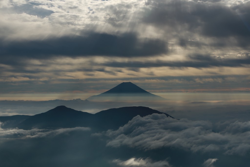 神の山　富士