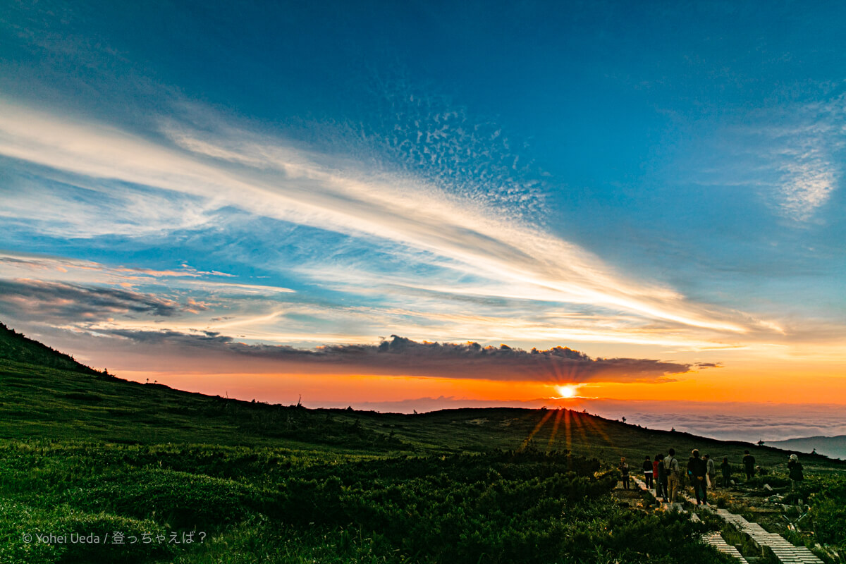 北アルプス　雲ノ平縦走　太郎平小屋からの夕日